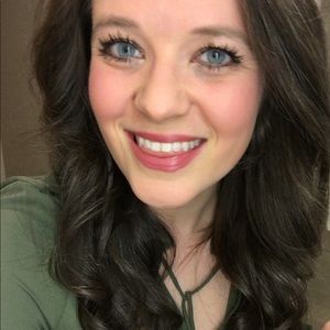 Meet your Posher, Colleen